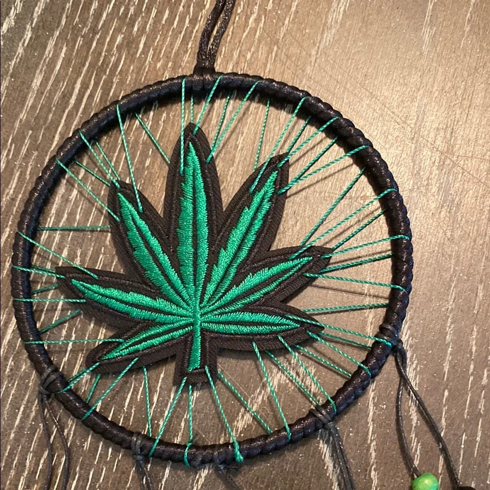 Green Feather Dreamcatcher for Home Party Decorations